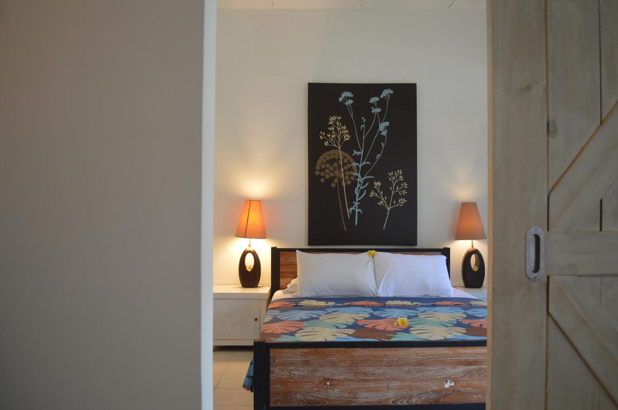 Little Pond Homestay Санур Экстерьер фото