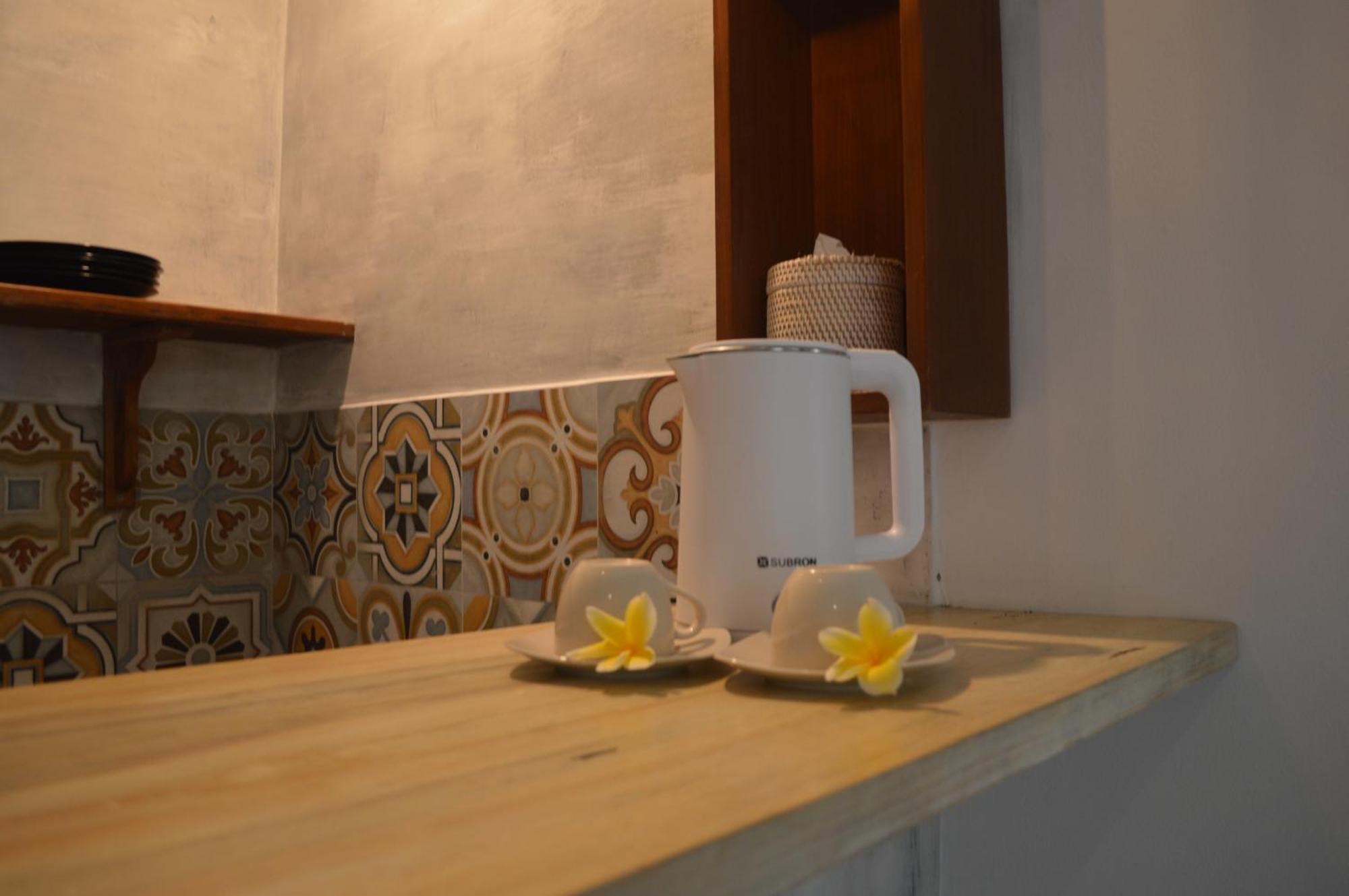 Little Pond Homestay Санур Экстерьер фото