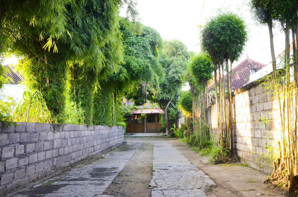 Little Pond Homestay Санур Экстерьер фото